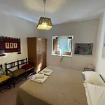 Cortile Via Sales 11 * Эриче