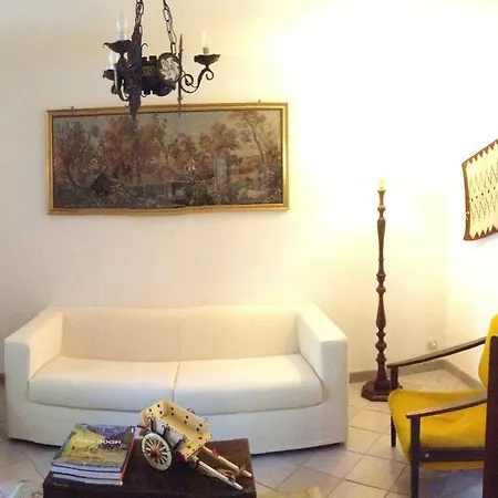Апартаменты Cortile Via Sales 11